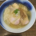 らぁ麺 麦一粒 - 塩ワンタン麺