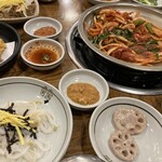 교동쌈밥 - サンパプ定食