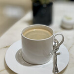 ブルガリ イル・カフェ - カフェインレスコーヒー　
      カフェインレス特有の酸味は若干ありつつ、とてもマイルド