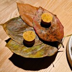 レスピラシオン - 茶菓子：かぼちゃ／ローズマリー／松ぼっくり