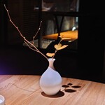 レスピラシオン - 店内：テーブル