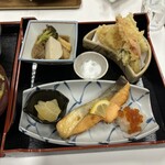 味亭花の家 - 2段弁当の1段目