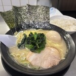 横浜家系ラーメン武骨家 - 
