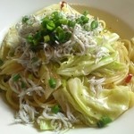 27851739 - しらすとキャベツとアンチョビのパスタ
