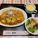パーラーレストラン モモヤ - tontonナポリタン このセットで税込１０００円