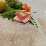 ふぐとかに 太閤ふぐ - てっさと肝？