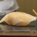 鮨処 やまと - ・鰆の漬け ~マスタード(和辛子)~