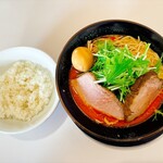 麺屋　たか - 担々麺（税込1,370円）ライス付き