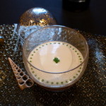 ガストロノミー ジョエル・ロブション - 2014年5月特選生雲丹 甲殻類のジュレになめらかなカリフラワーのクレーム