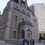 ガストロノミー ジョエル・ロブション - 2014年5月　シャトーの入り口