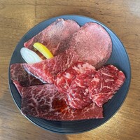 十勝ハーブ牛焼肉 MONMOM - 