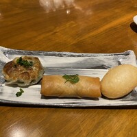 中国料理 「王朝」 ヒルトン東京 - 子供たちには、揚げ物の方が好評だった。お皿がかわいい