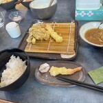 天ぷら家 てんてん - ラストは海老天２本と舞茸