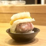 地葉はなれ - 2024.12.  塩つくねライスバーガー