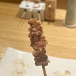 地葉はなれ - 2024.12.  手羽先の皮(ホロホロ鳥)