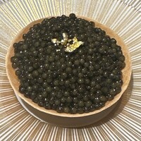 スガラボヴィー - 噴火湾 ホタテのタルタル　キャビア オシュトラ