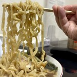 らー麺　Do・Ni・Bo - ビロビロ太麺をズルズルSUSURU〜✨✨✨