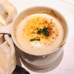 ボナ・フェスタ - 画像2️⃣こんがり焼いたウニと卵のスープ　文句無しの美味さ