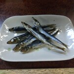 鶴亀 - うるめ丸干し 350円(税込)(2024年12月27日撮影)