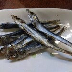 鶴亀 - うるめ丸干し 350円(税込)(2024年12月27日撮影)