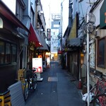 鶴亀 - 外観(2024年12月27日撮影)