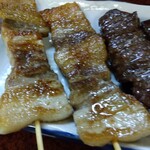 鶴亀 - 豚バラ２本 280円(税込)(2024年12月27日撮影)