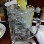 鶴亀 - チューハイ 300円(税込)(2024年12月27日撮影)