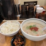 老虎苑 - ごはん（大）は50円UPだけでいただけます♪