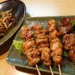 もり花 - 今月のおすすめは、レバーとハツのスタミナ炒め!!串盛五本\800です。