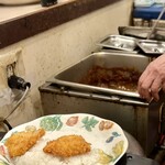 カレーの店 インデラ - チキンカツカレー750円！