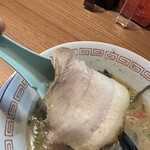 だるま大使～HANARE～ - チャーシューもちゃんとしてる