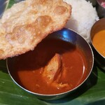 三燈舎 - チキンカレー