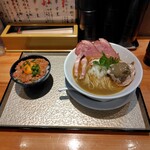 麺家 たけ田 - 極上松葉蟹らぁ麺と漁師の親蟹TKG