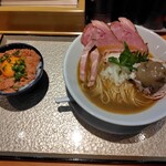 麺家 たけ田 - 極上松葉蟹らぁ麺と漁師の親蟹TKG