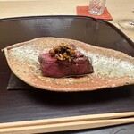 徳ㇵ本也 - 宮崎牛のヒレ肉木ノ実のタレ