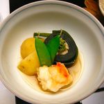 旅亭半水廬 - 【炊合 穴子昆布巻・伊勢海老・新じゃが芋・絹さや・花山椒】2014/5