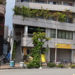 串酒場チチカブ - お昼時の外観(’14.05月)