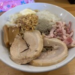 煮干らーめん 川むら - まぜそば300g全部載せ 1,000円
