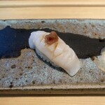 六緑 - ミズ蛸梅肉醤油のせ