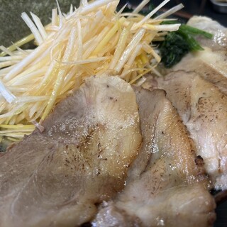 横浜家系ラーメン すずき家_0