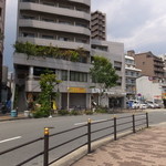 串酒場チチカブ - お昼時の外観(’14.05月)