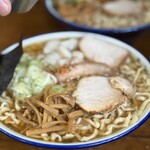 ケンちゃんラーメン - シンプルなメニューは潔く中華そばのみ！