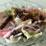トミズダイナー - ヒラスとサーモンのカルパッチョ