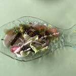 トミズダイナー - ヒラスとサーモンのカルパッチョ