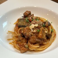 Cucina mollo - ・マグロと茄子のトマトソース