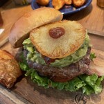 ヴィレッジヴァンガード ダイナー 吉祥寺 - パイナップルパーガー