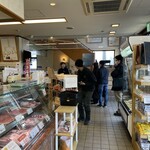 まるたけ 近江 西川 - お肉屋さん奥にはレストラン