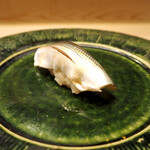 うを徳 - 小肌（握り）