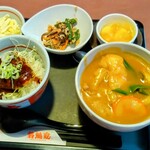 若鯱家 - 選べる麺と丼のあれこれセットです〜♥