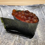 鮨松榮 - イクラ